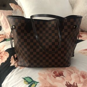 Louis Vuitton Neverfull MM